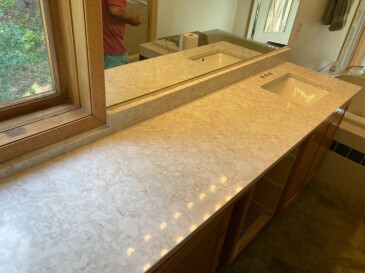 2105586 Quartz Viatera Clarino