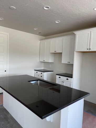 2103235 Granite Indian Premium Black