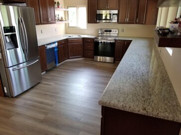 2004321 Granite Giallo ornamental