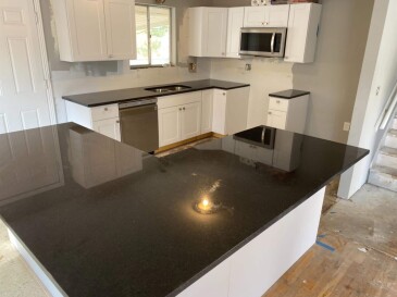2005271 Granite Black Pearl