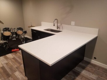 2005231 One Quartz - Chipped Ice