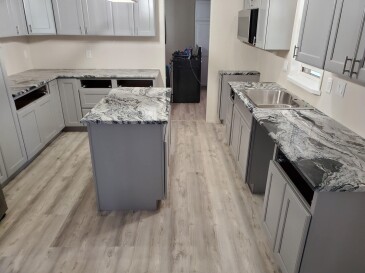 2104701 Granite Siberian White