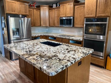 2009310 Granite Delicatus Gold-2