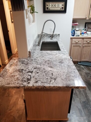 2006458 Granite Bianco Antico