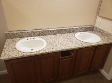 2106538 Granite White Sand