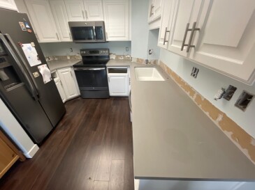 2107526 Quartz Viatera Shadow Gray