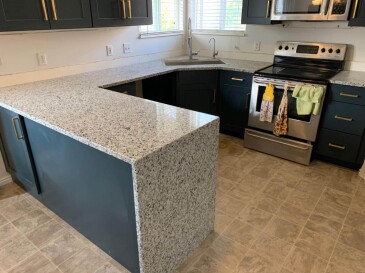 2004657 Granite Bengal White Waterfall