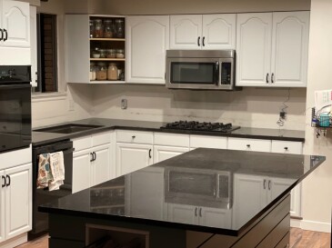 2009354 Granite Black Pearl