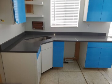 2104301 Quartz One Quartz Brushed Flannel