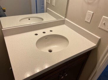 2101877 Quartz One Quartz Simply White