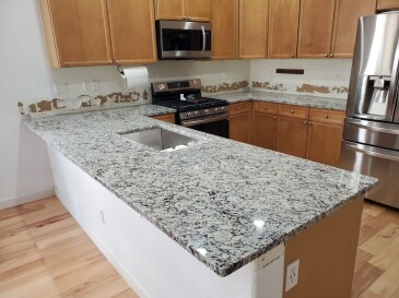 2105007 Granite Dawn Mist