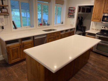 2104565 Quartz Caesarstone Pure White