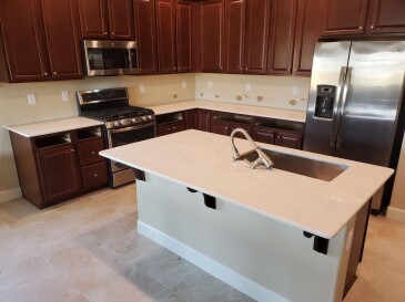 2107385 Quartz MSI Calacatta Prado