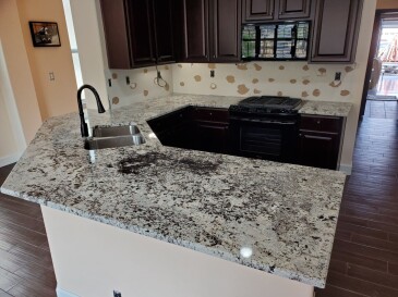 2107438 Granite Caroline Summer
