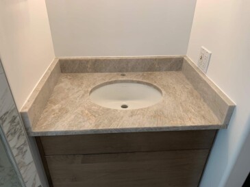 2100444 Quartzite Crystallize