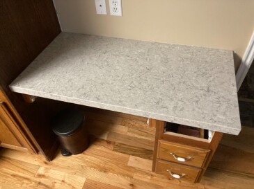 2106043 Quartz One Quartz Aspen Grey