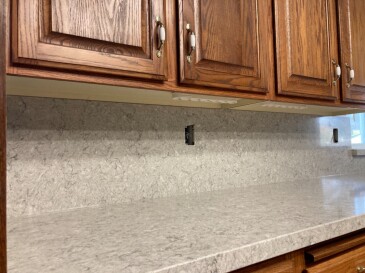 2106043 Quartz One Quartz Aspen Grey 2