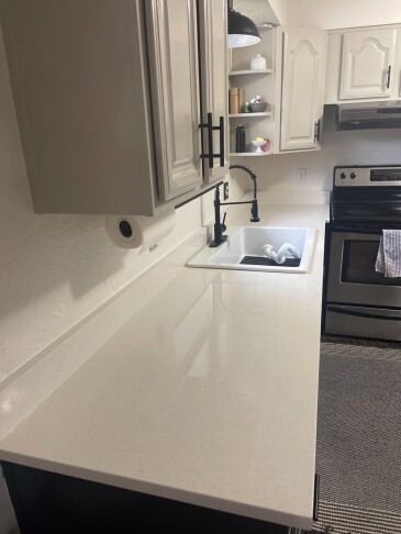 2109416 Quartz One Quartz Simply White