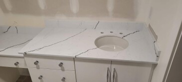 2101827 Quartz Pental Arezzo