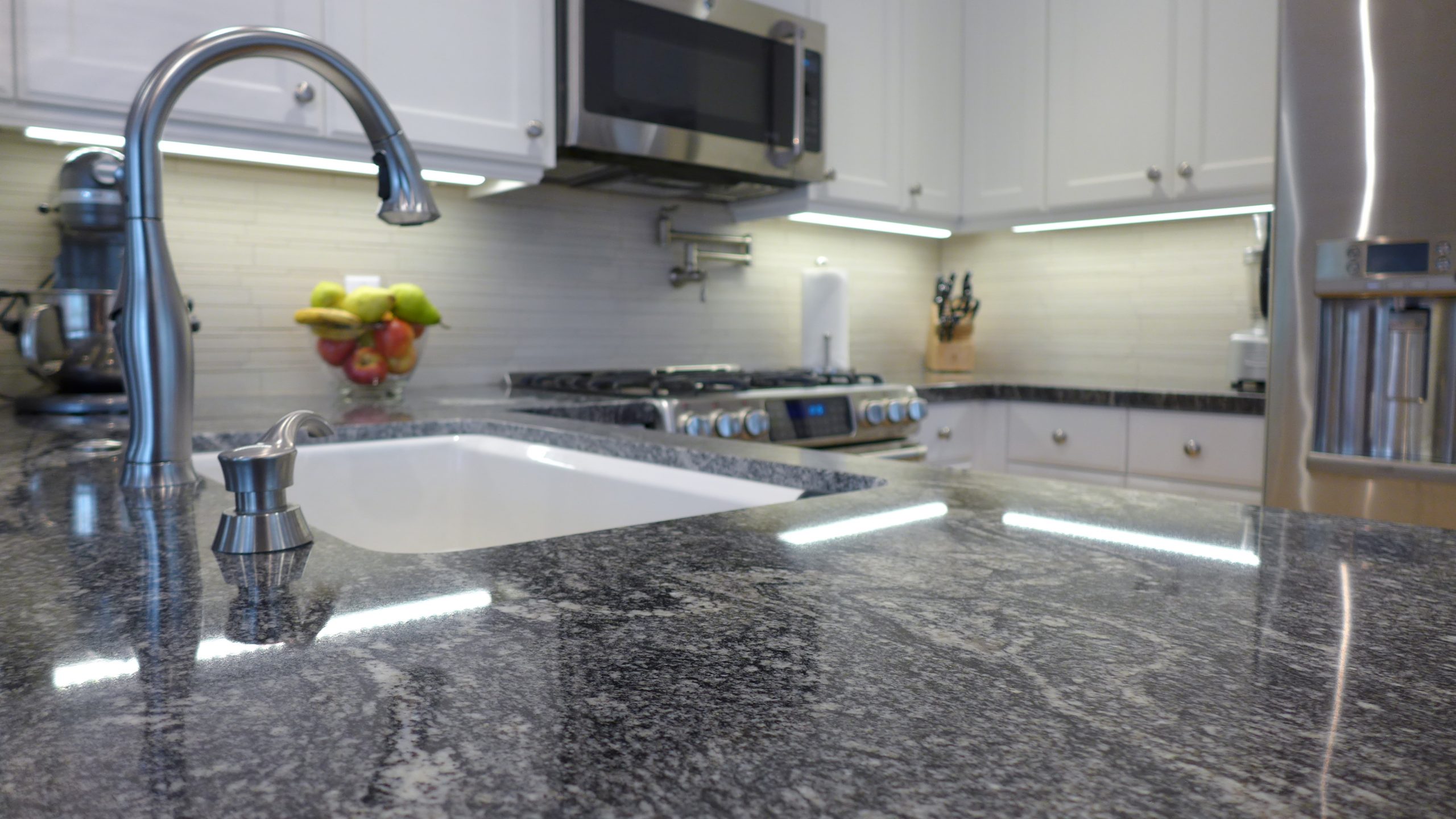 698 Accent Countertops